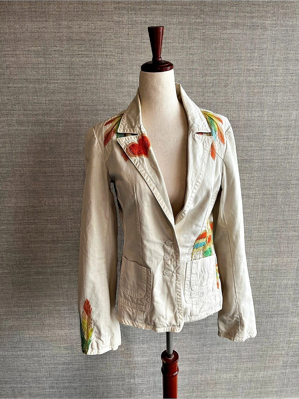 Johnny Was Falcon Feather Embroidered Cotton Jacket in White Size Small